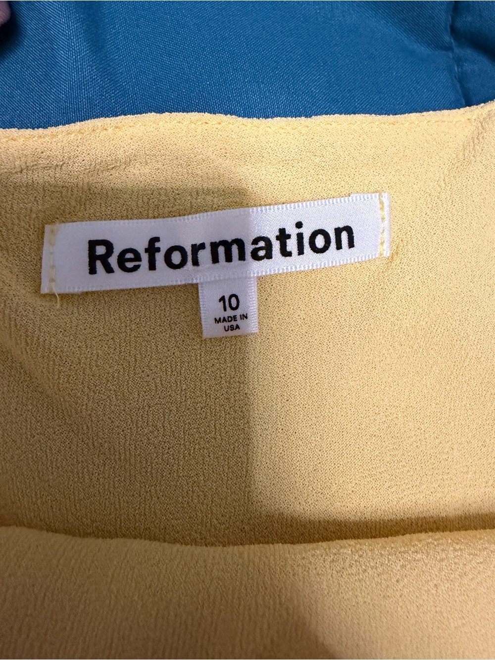 Reformation Reya dress in sunshine - Picture 5 of 6